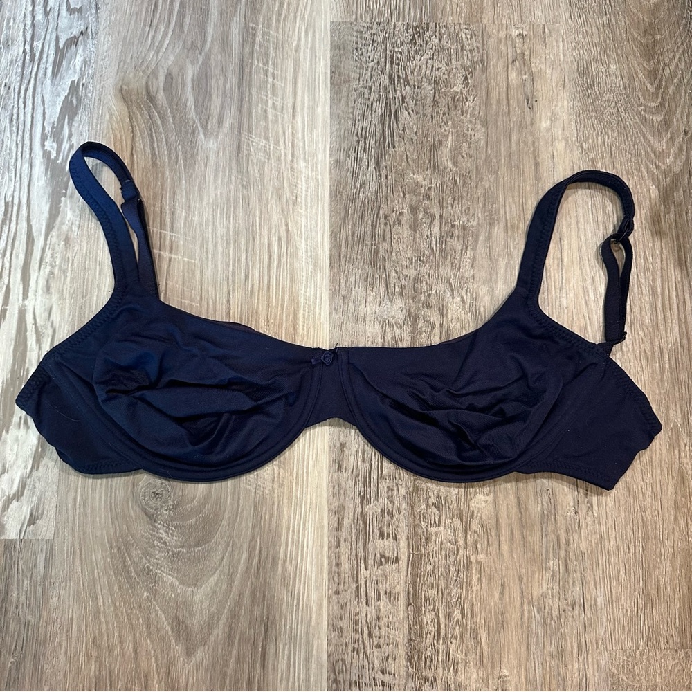 Victoria’s Secret Demi lightly lined underwire bra